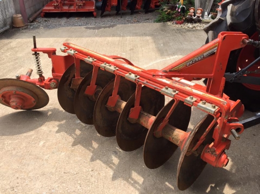 ขายรถไถ Kubota L4708SP (4WD) พร้อมใบมีดและผานพรวนช้าง24x6 รถไร่ สวยๆ พร้อมใช้งาน