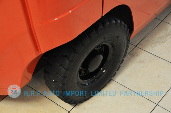 ขายรถโฟล์คลิฟท์มือสอง NISSAN  รุ่น NJ01-301271 ราคา 185,000 บาท นำเข้าจากประเทศญี่ปุ่น 100\% ไม่เคยใช้งานในไทย