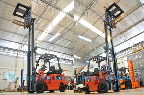 ขายรถโฟล์คลิฟท์มือสอง NISSAN  รุ่น NJ01-301271 ราคา 185,000 บาท นำเข้าจากประเทศญี่ปุ่น 100\% ไม่เคยใช้งานในไทย