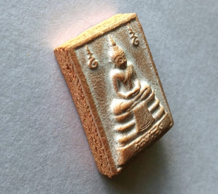 พระคำหมาก หลวงพ่อฤาษีลิงดำ ปี2533 พิมพ์สวยๆ พิมพ์นิยม ดูเอาครับ สาระอยู่ที่เนื้อและอยู่ที่ขอบ