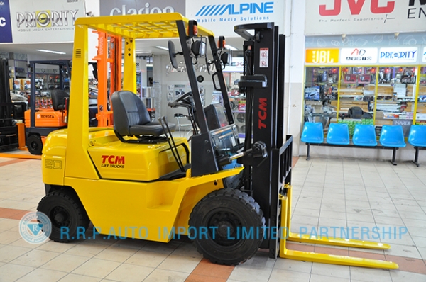 ขายรถโฟล์คลิฟท์มือสอง TCM รุ่น FHG20N ราคา 175,000 บาท นำเข้าจากประเทศญี่ปุ่น 100\% ไม่เคยใช้งานในประเทศไทย