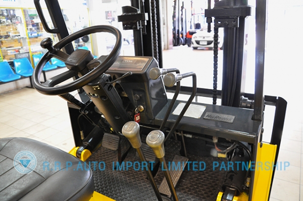 ขายรถโฟล์คลิฟท์มือสอง TCM รุ่น FHG20N ราคา 175,000 บาท นำเข้าจากประเทศญี่ปุ่น 100\% ไม่เคยใช้งานในประเทศไทย