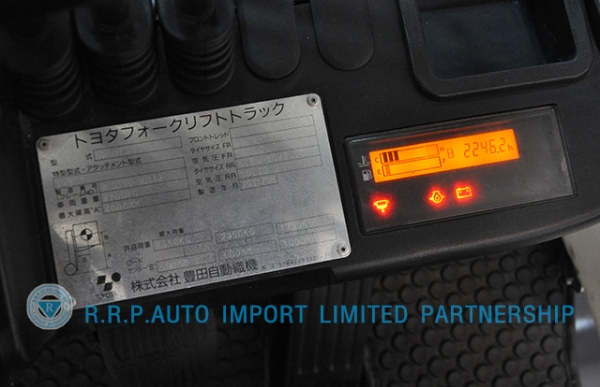 ขายรถโฟล์คลิฟท์มือสอง TOYOTA รุ่น 8FD30-30112 ราคา 590,000 บาท นำเข้าจากประเทศญี่ปุ่น 100\% ไม่เคยใช้งานในไทย