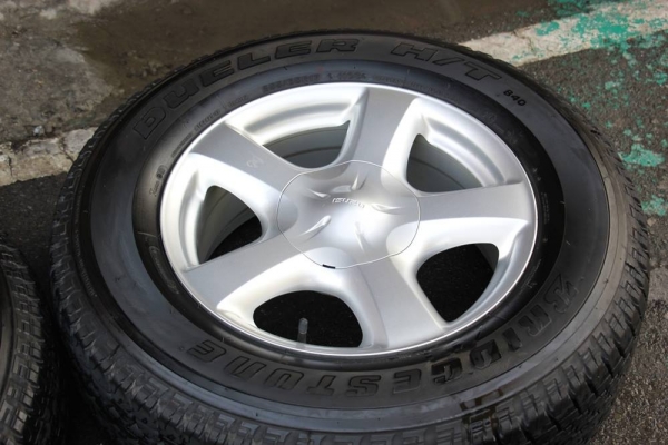 ขายเเม๊กเดิมดีเเมคพร้อมยาง 255 /65 /17 ล้อป้ายเเดง