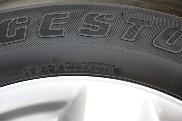 ขายเเม๊กเดิมดีเเมคพร้อมยาง 255 /65 /17 ล้อป้ายเเดง