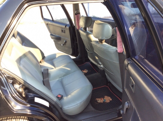 ขายรถ Honda Civic ไฟท้าย2ชั้น ปี91 เครื่องใหม่บล๊อกเดิม เกียร์ธรรมดา ภายในเดิมสวยสะอาดมาก แอร์เย็นฉ่ำวิทยุCD ตัวถังเดิมๆไม่มีชน สีสวยใส ยางดี รถขับดีมากช่วงล่างดีไม่มีดัง รถสวยเดิมๆพร้อมใช้ครับ ภาษีไม่ขาด