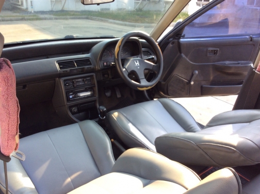 ขายรถ Honda Civic ไฟท้าย2ชั้น ปี91 เครื่องใหม่บล๊อกเดิม เกียร์ธรรมดา ภายในเดิมสวยสะอาดมาก แอร์เย็นฉ่ำวิทยุCD ตัวถังเดิมๆไม่มีชน สีสวยใส ยางดี รถขับดีมากช่วงล่างดีไม่มีดัง รถสวยเดิมๆพร้อมใช้ครับ ภาษีไม่ขาด