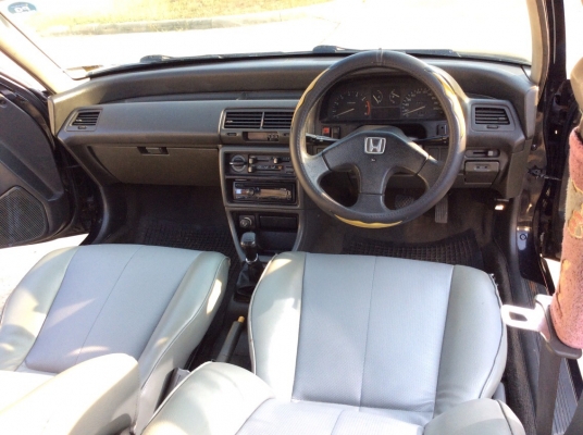 ขายรถ Honda Civic ไฟท้าย2ชั้น ปี91 เครื่องใหม่บล๊อกเดิม เกียร์ธรรมดา ภายในเดิมสวยสะอาดมาก แอร์เย็นฉ่ำวิทยุCD ตัวถังเดิมๆไม่มีชน สีสวยใส ยางดี รถขับดีมากช่วงล่างดีไม่มีดัง รถสวยเดิมๆพร้อมใช้ครับ ภาษีไม่ขาด