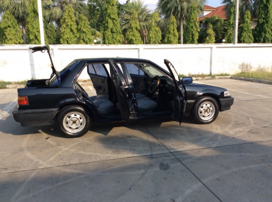 ขายรถ Honda Civic ไฟท้าย2ชั้น ปี91 เครื่องใหม่บล๊อกเดิม เกียร์ธรรมดา ภายในเดิมสวยสะอาดมาก แอร์เย็นฉ่ำวิทยุCD ตัวถังเดิมๆไม่มีชน สีสวยใส ยางดี รถขับดีมากช่วงล่างดีไม่มีดัง รถสวยเดิมๆพร้อมใช้ครับ ภาษีไม่ขาด