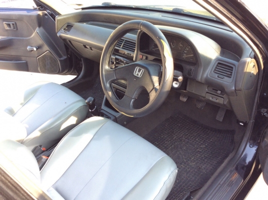ขายรถ Honda Civic ไฟท้าย2ชั้น ปี91 เครื่องใหม่บล๊อกเดิม เกียร์ธรรมดา ภายในเดิมสวยสะอาดมาก แอร์เย็นฉ่ำวิทยุCD ตัวถังเดิมๆไม่มีชน สีสวยใส ยางดี รถขับดีมากช่วงล่างดีไม่มีดัง รถสวยเดิมๆพร้อมใช้ครับ ภาษีไม่ขาด