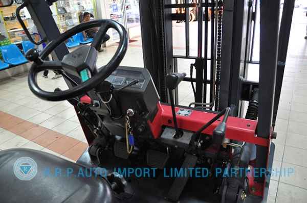 ขายรถโฟล์คลิฟท์มือสอง NISSAN  รุ่น J01-119405 ราคา 175,000 บาท นำเข้าจากประเทศญี่ปุ่น 100\% ไม่เคยใช้งานในไทย