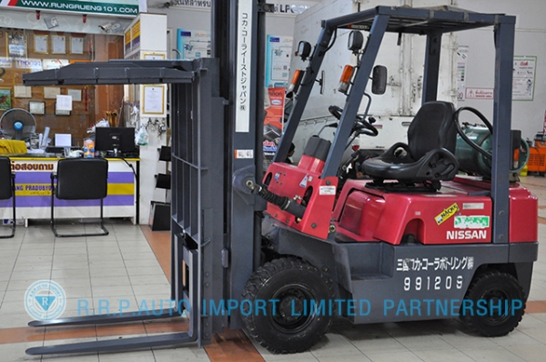 ขายรถโฟล์คลิฟท์มือสอง NISSAN  รุ่น J01-119405 ราคา 175,000 บาท นำเข้าจากประเทศญี่ปุ่น 100\% ไม่เคยใช้งานในไทย