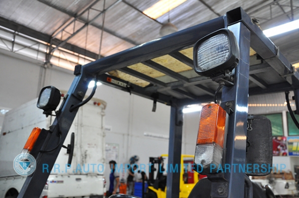 ขายรถโฟล์คลิฟท์มือสอง NISSAN  รุ่น J01-119405 ราคา 175,000 บาท นำเข้าจากประเทศญี่ปุ่น 100\% ไม่เคยใช้งานในไทย