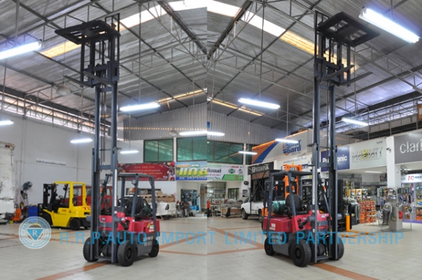 ขายรถโฟล์คลิฟท์มือสอง NISSAN  รุ่น J01-119405 ราคา 175,000 บาท นำเข้าจากประเทศญี่ปุ่น 100\% ไม่เคยใช้งานในไทย