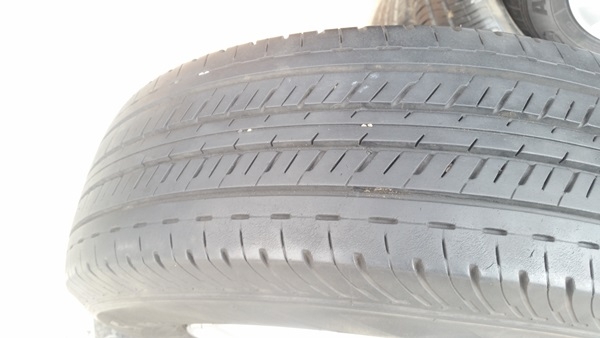 ขายล้อMitsubishi Triton 15ยาง205/70/15 ปี 14 4 ล้อ