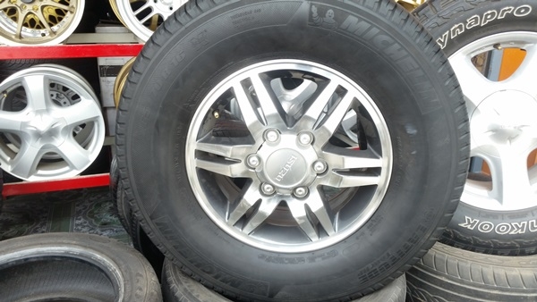ขายล้อISUZU D-max HI -lander16 ยาง265/70/16 4 ล้อ ขายล้อISUZU D-max HI -lander16 ยาง265/70/16 4 ล้อ
