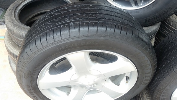 ขายล้อISUZU V Cross17 ยาง215/55/17 ปี13 4 ล้อ