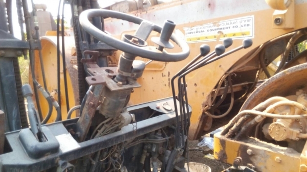 ขายรถฟอร์คลิฟต์ อุปกรณ์ขาดมั่งนิดหน่อย แต่ชากยังอยู่ครบขายถูกๆครับ