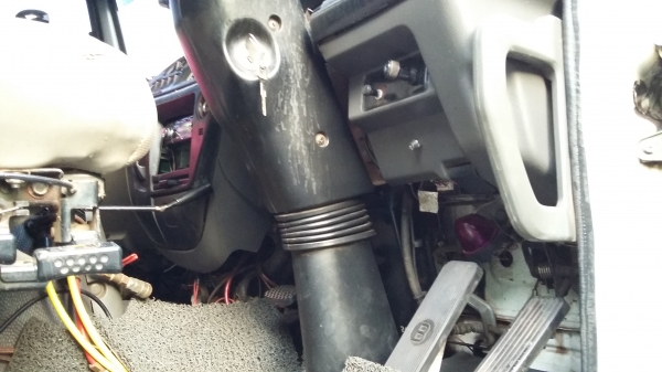 ขายสิบล้อดั๊มสองเพลาอีซูซุเดก้า 270 ยูโรทู ปี 51 แมกโหลด สนใจ 081 7368589