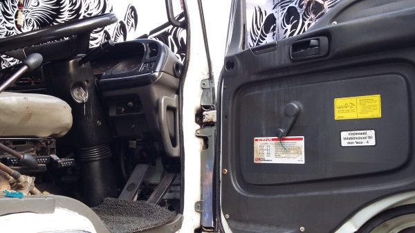 ขายสิบล้อดั๊มสองเพลาอีซูซุเดก้า 270 ยูโรทู ปี 51 แมกโหลด สนใจ 081 7368589