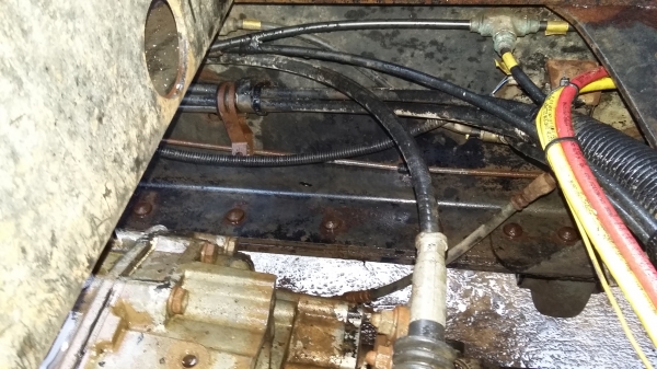 ขายสิบล้อดั๊มสองเพลาอีซูซุเดก้า 270 ยูโรทู ปี 51 แมกโหลด สนใจ 081 7368589