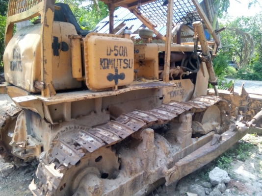 KOMATSU รุ่น50 A/5 ราคา250,000บาท ติดต่อสุขุม0872836792 KOMATSU รุ่น50 A/5 ราคา250,000บาท ติดต่อสุขุม0872836792