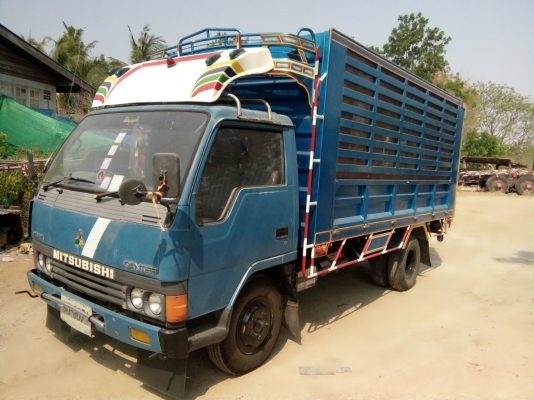 ขายรถหกล้อ ราคาถูก ติดต่อ 0932970382