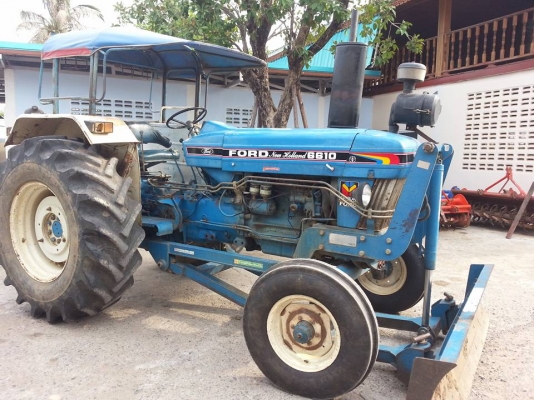 แทรกเตอร์ฟอร์ด 6600 T3 ใบมีดดันดิน มือเดียว เล่มทะเบียนพร้อม สภาพดี