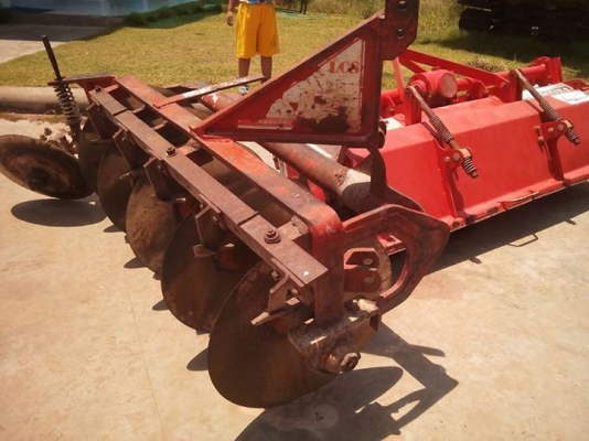 รถไถคูโบต้า L34  ราคาถูก 165,000 พร้อมส่ง  อุปกรณ์ครบ 3 ชิ้น ตามรูปครับ ส่งฟรี