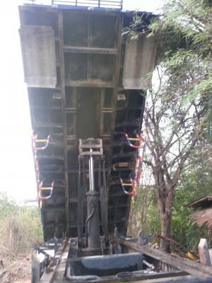 ขายลูกพ่วงอู่ST 2 เพลา สภาพสวย สนใจติดต่อได้ที่ 085-3635720