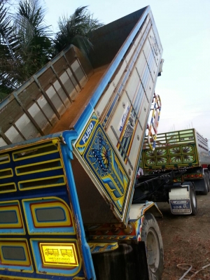 ขายลูกพ่วงอู่ST 2 เพลา สภาพสวย สนใจติดต่อได้ที่ 085-3635720