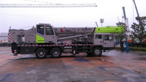รถเครน 25 ตัน Zoomlion