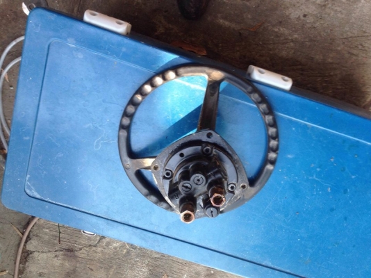 ขายเรือไฟเบอร์32ฟุต กว้าง3เมตร ทรงสูงอดีตเคยเป็นเรือดับเพลิงครับ มีห้องน้ำ ห้องนอน เครื่องวอลโว่ดีเซล6สูบ ไม่มีหางกับเกียร์ครับ พร้อมเทเลอร์6ล้อทำใหม่ ยางใหม่4เส้น รับประกันความแข็งแรงครับ ขาย 320000 บาท เอาไปทำต่ออีกนิดแหร่มเลยครับ ดีกว่าไปซื้อเป็นล้าน