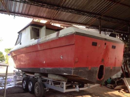 ขายเรือไฟเบอร์32ฟุต กว้าง3เมตร ทรงสูงอดีตเคยเป็นเรือดับเพลิงครับ มีห้องน้ำ ห้องนอน เครื่องวอลโว่ดีเซล6สูบ ไม่มีหางกับเกียร์ครับ พร้อมเทเลอร์6ล้อทำใหม่ ยางใหม่4เส้น รับประกันความแข็งแรงครับ ขาย 320000 บาท เอาไปทำต่ออีกนิดแหร่มเลยครับ ดีกว่าไปซื้อเป็นล้าน