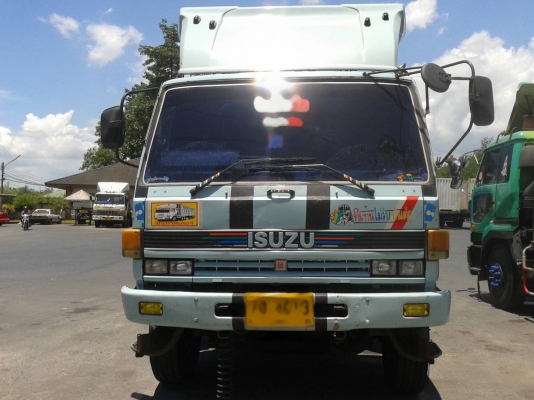 Isuzu 240 หัวลาก สภาพพร้อมทำงานคะ