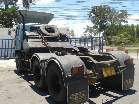 Isuzu 240 หัวลาก สภาพพร้อมทำงานคะ