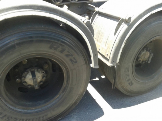 Isuzu 240 หัวลาก สภาพพร้อมทำงานคะ