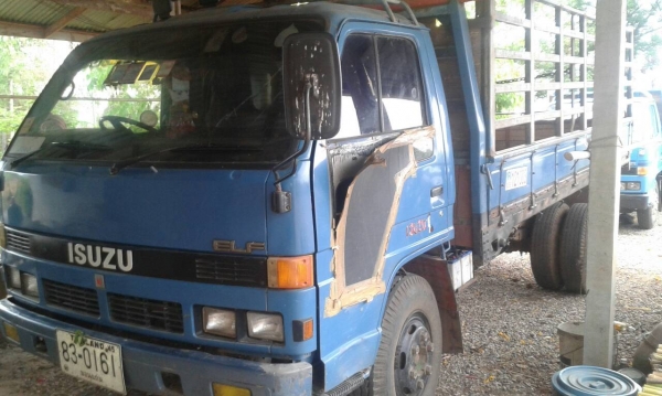 หกล้อ อีซูชุ NPR59L 4BD1-115โบว์ ปี39 ช่วงยาว 4.30ม พ.เวอร์ ช่วงล่างใหญ่ ^สเปรกต่อดั้ม^ เล่มทะเบียนพร้อมโอน