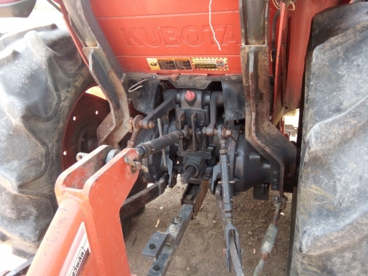 รถไถคูโบต้า L4708อุปกรณ์3อย่าง ดัน ผาน โล