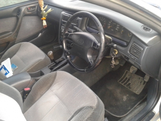 ขายtoyota corona 2.0 ท้ายโด่งถูกๆครับ