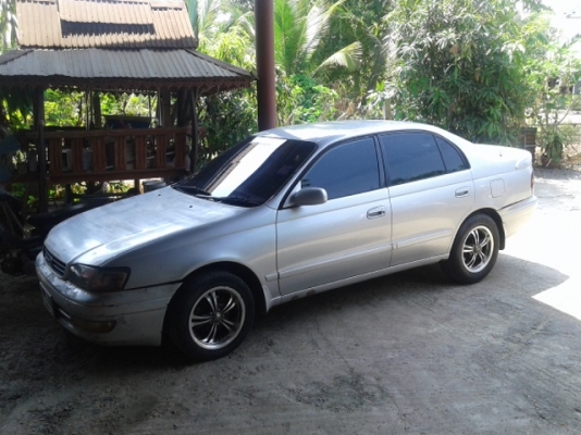 ขายtoyota corona 2.0 ท้ายโด่งถูกๆครับ