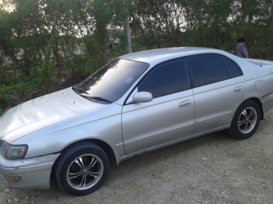 ขายtoyota corona 2.0 ท้ายโด่งถูกๆครับ