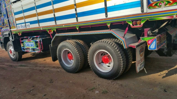 สิบล้อ อีซูชุ 360ปี53 แม่+ลูกปี55 ดั้มมีเนียม สภาพดีสวยจัดบางเดิมทั้งคัน เล่มทะเบียนพร้อมโอน