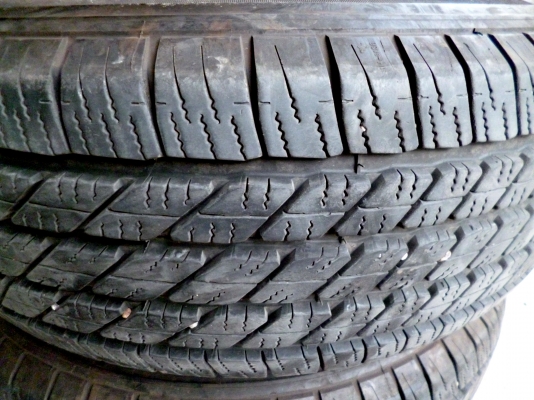 ยางมิเชลีน265/65/17 ปี2013 ยางมิเชลีน265/65/17 ปี2013