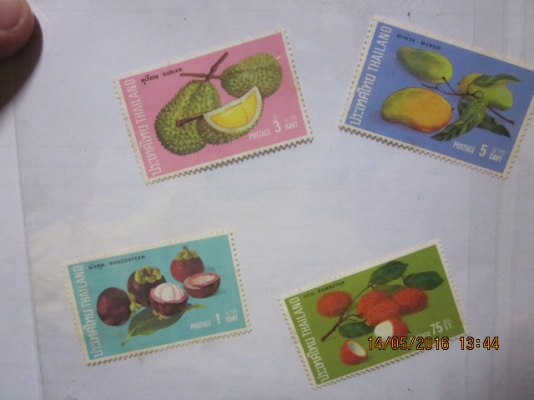 แสตมป์เก่า เป็นชุดมีใช้แล้วและยังไม่ใช้ครับ สวยครับ