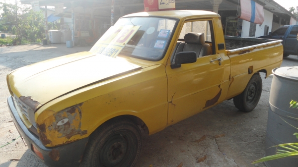 ขายมาสด้าเล็ก4ขอทะเบียนขาด1ปีครับ