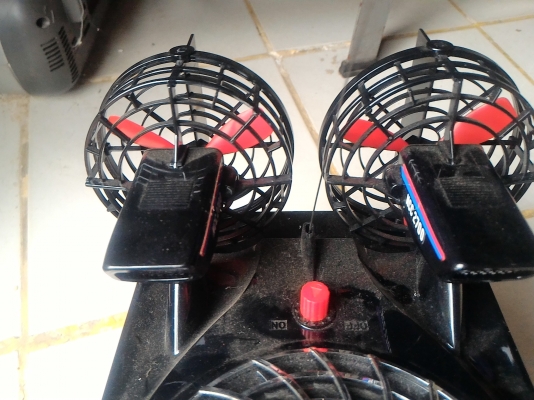 โฮเวอร์คราฟต์ บังคับวิทยุ จากญี่ปุ่น วิ่งบนน้ำบนบนได้ ขนาดใหญ่กว่า A 4 วิ่งความเร็ว