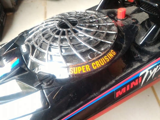 โฮเวอร์คราฟต์ บังคับวิทยุ จากญี่ปุ่น วิ่งบนน้ำบนบนได้ ขนาดใหญ่กว่า A 4 วิ่งความเร็ว