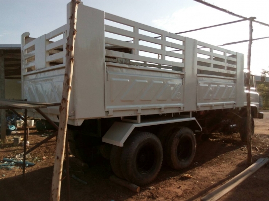 HINO SUMO FM227. 220แรง  เครื่องเกืยร์เดิม ดั๊มสามมิตร รถสวยราคา760,000บ. สนใจติดต่อ 0835601591 หรือ 0903494058