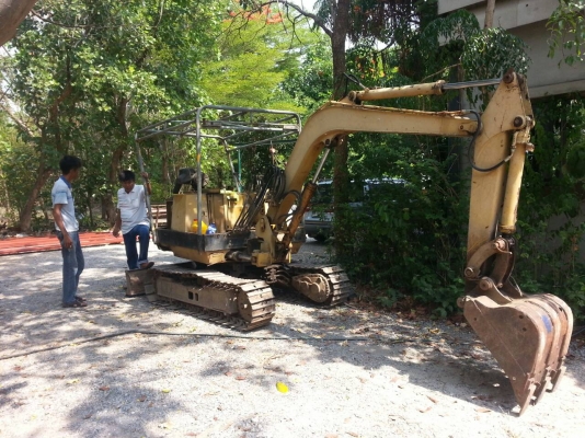 ขายรถแบคโฮ MITSUBICHI 35 พร้อมหางลากเทรลเลอร์ ราคา 150000